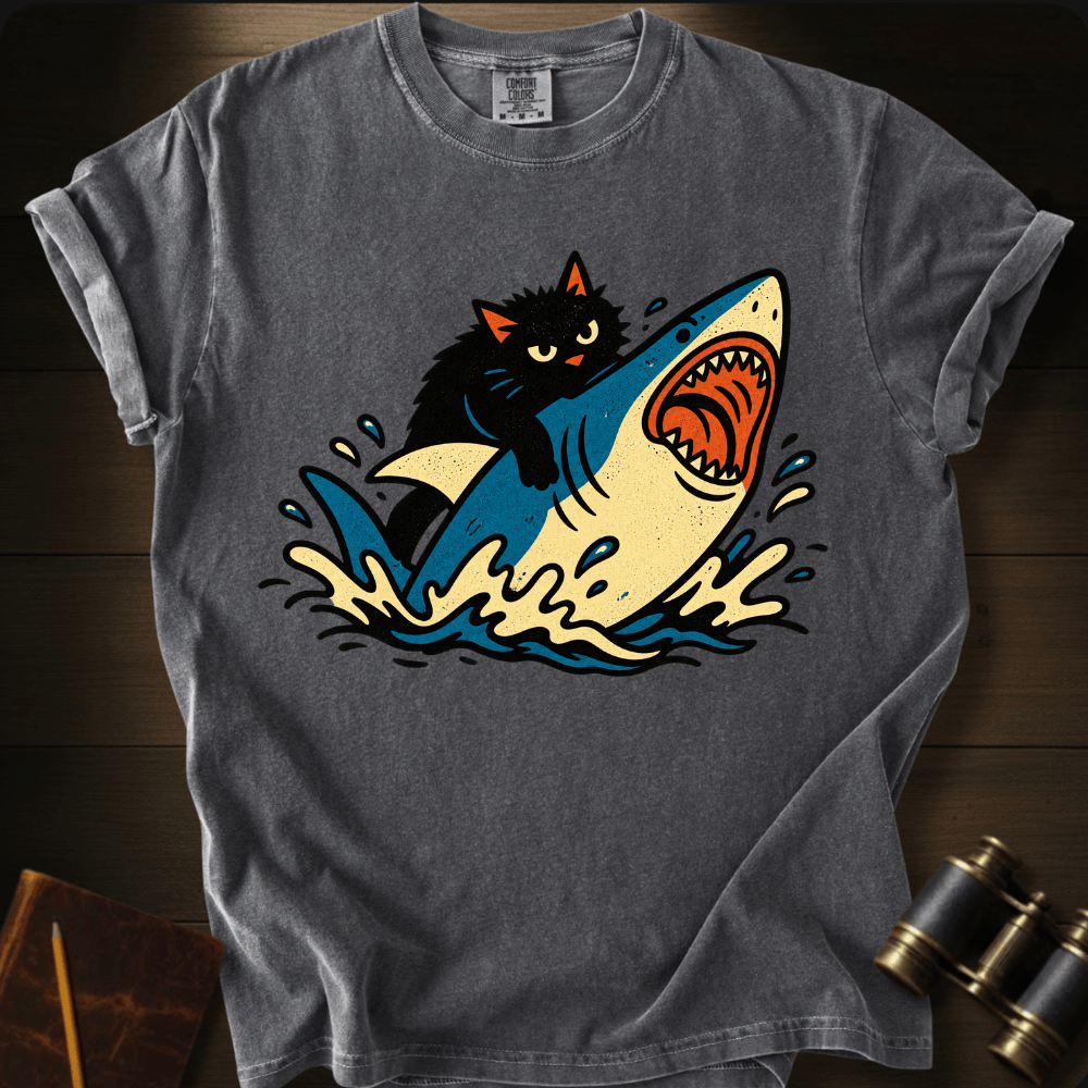 Cat Attack - T-shirt