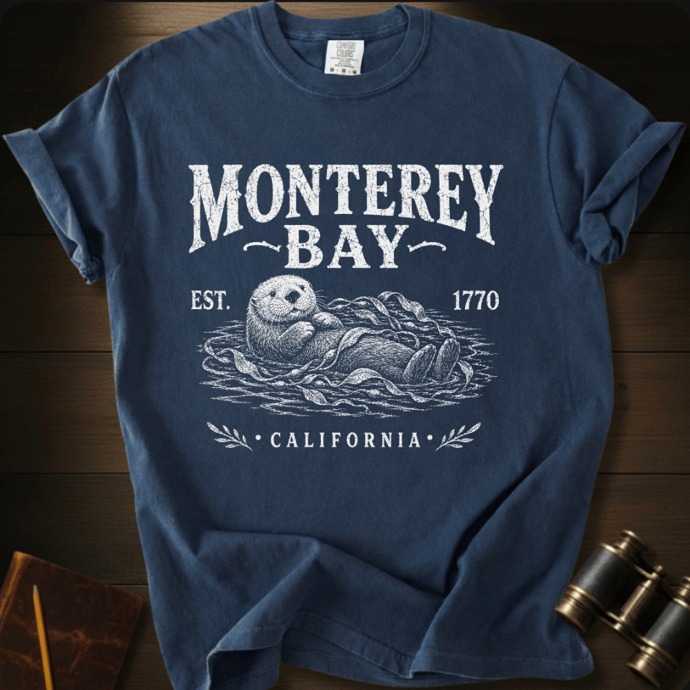 Monterey Bay California - T-shirt