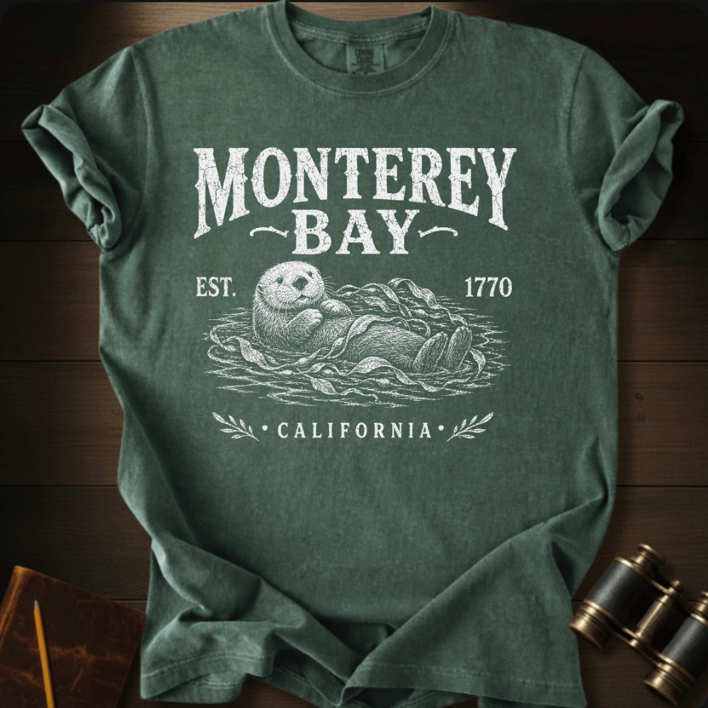 Monterey Bay California - T-shirt