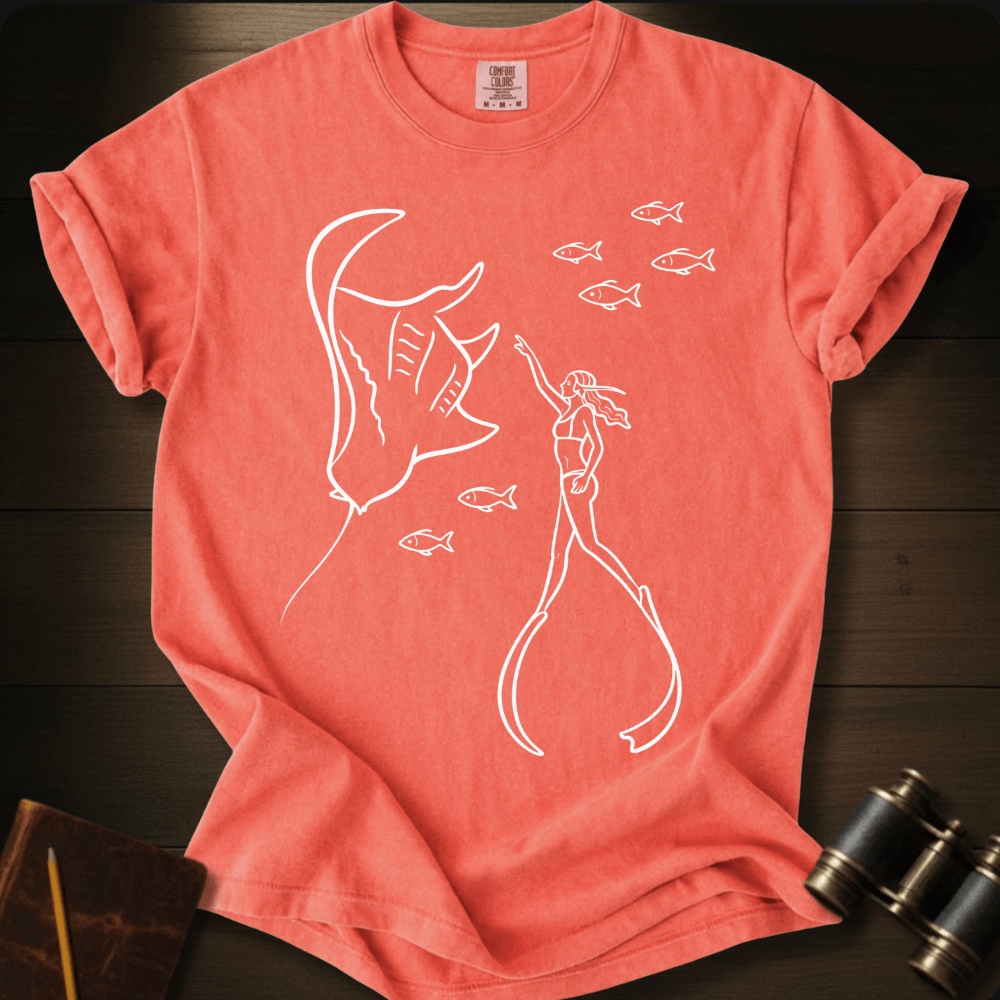 She Moves With the Sea T-shirt